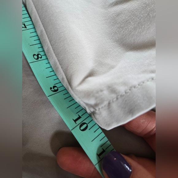 Repreve | Men's Beige Shorts, Size 34 - Picture 4 of 6